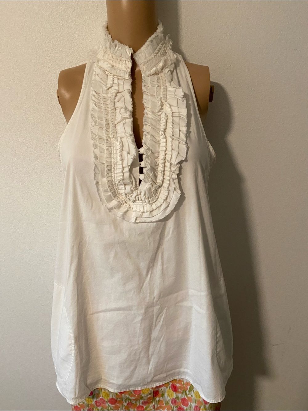 BCBGMaxAzria white  Ruffled Halter Blouse Sz S